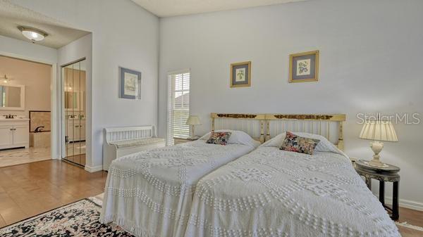5905 DORAL DR — photo 24