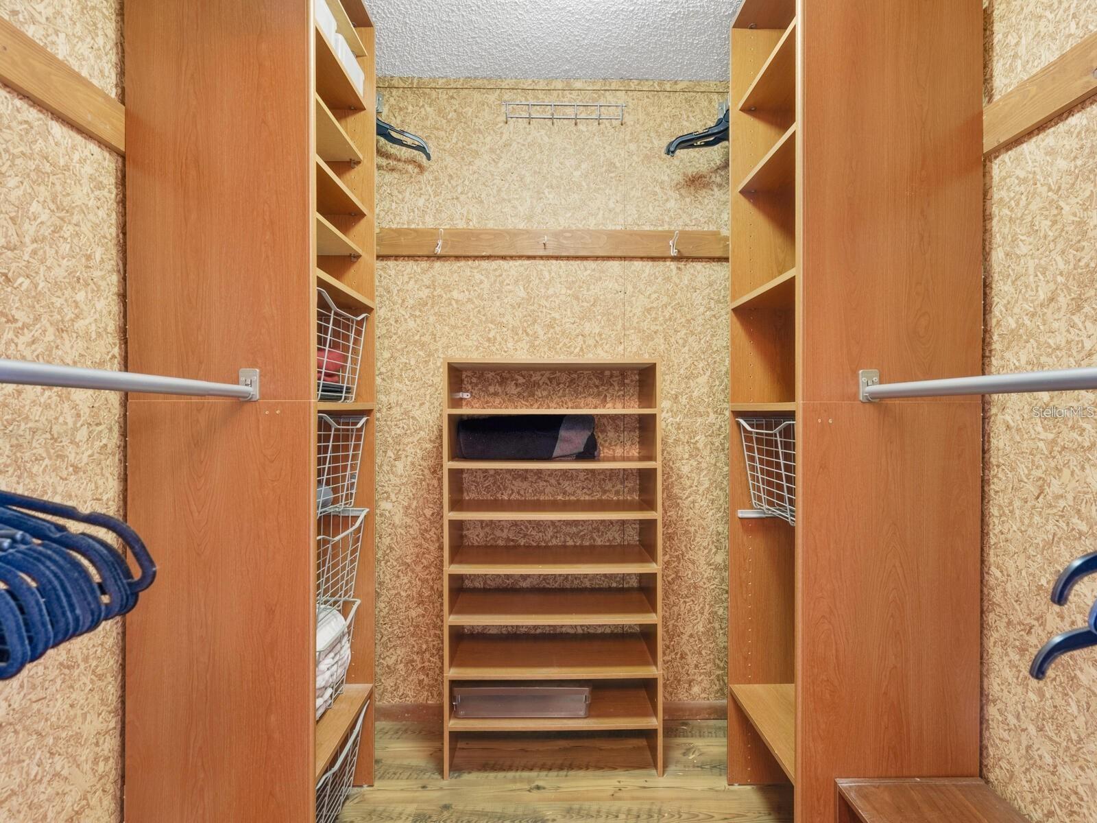 600 SUTTON PL #201 — photo 11