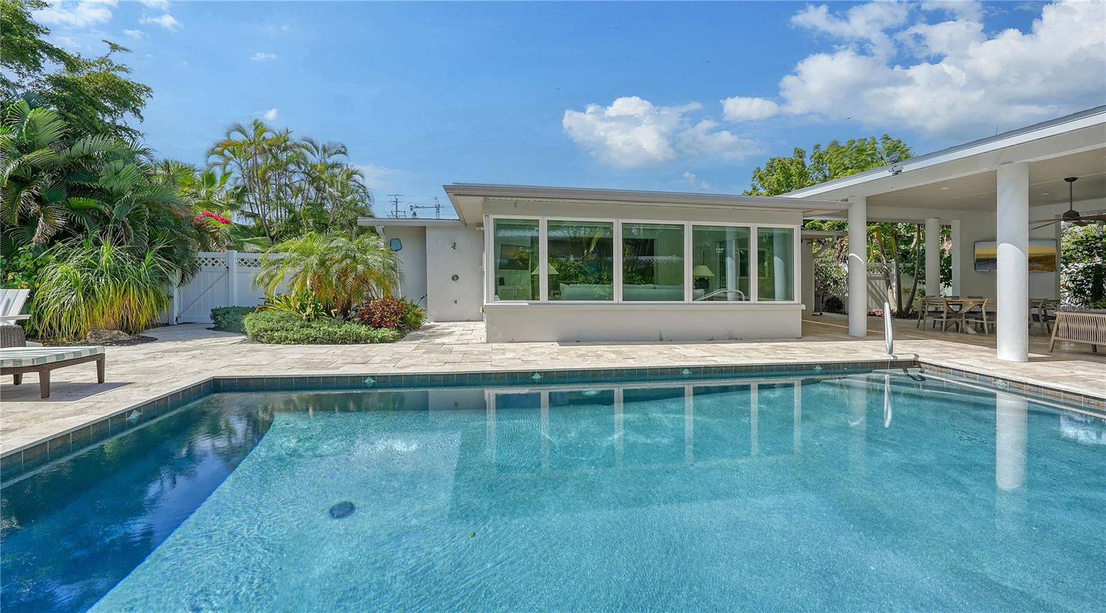 425 MCKINLEY DR — photo 59