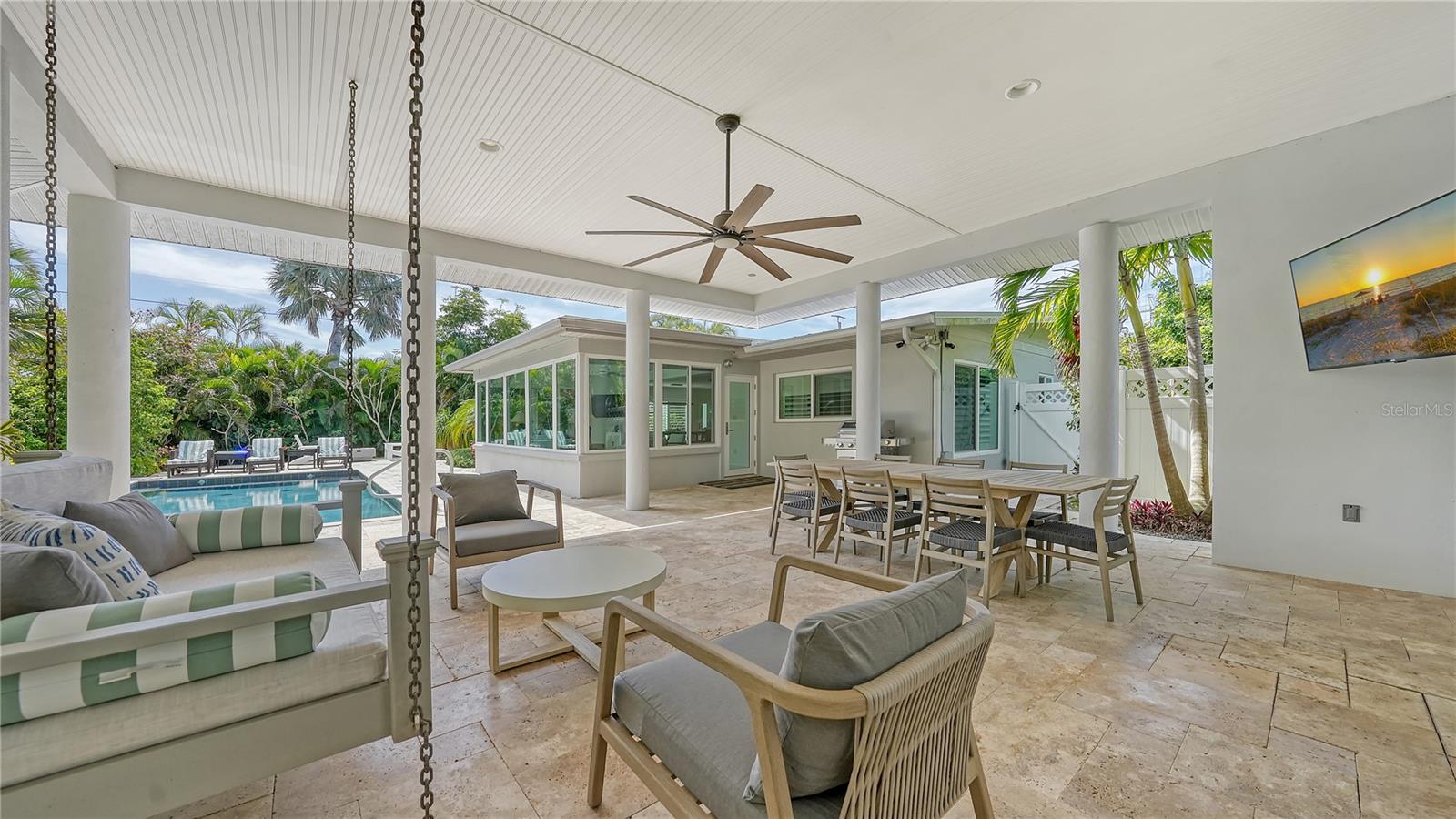 425 MCKINLEY DR — photo 52