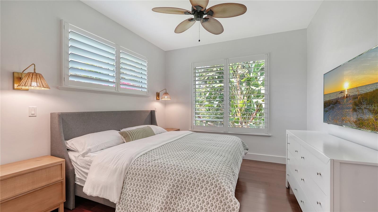 425 MCKINLEY DR — photo 41