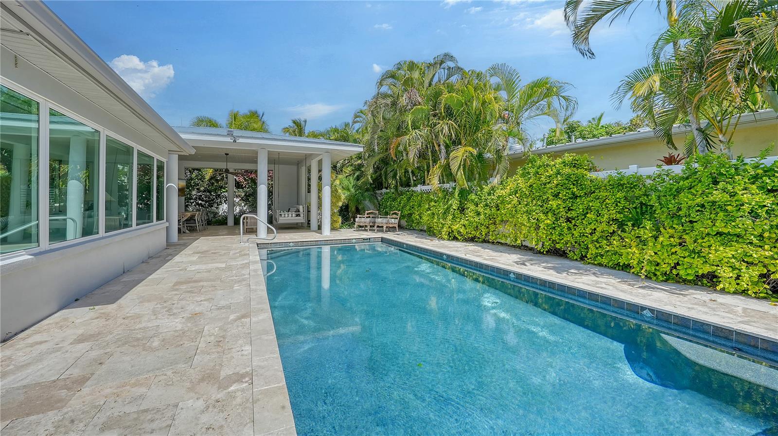 425 MCKINLEY DR — photo 58