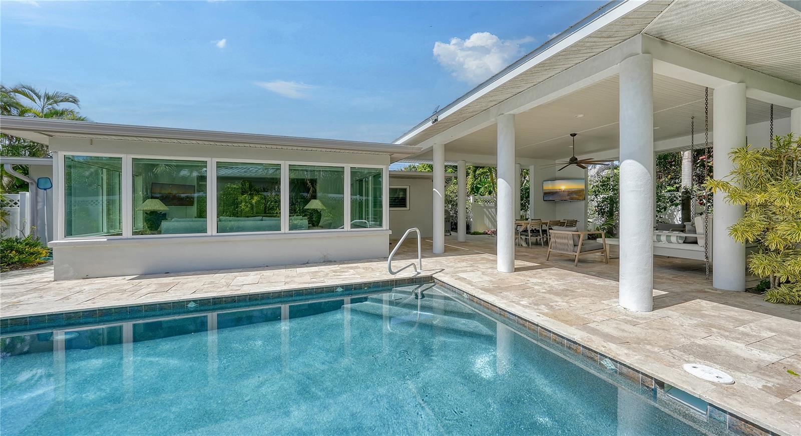 425 MCKINLEY DR — photo 60