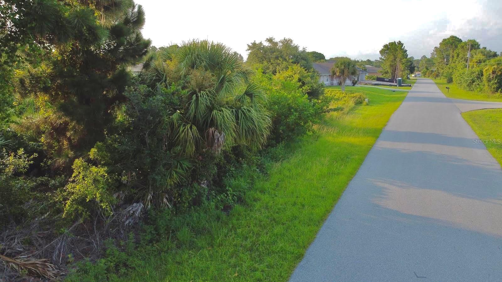 Lot 30 CLOVELON ST — photo 18
