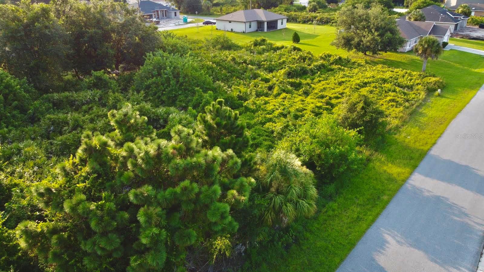 Lot 30 CLOVELON ST — photo 2