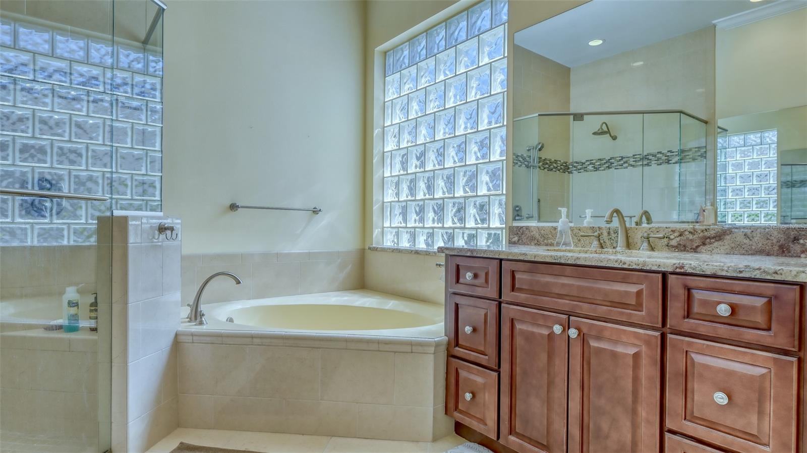 5141 FLAGSTONE DR — photo 34