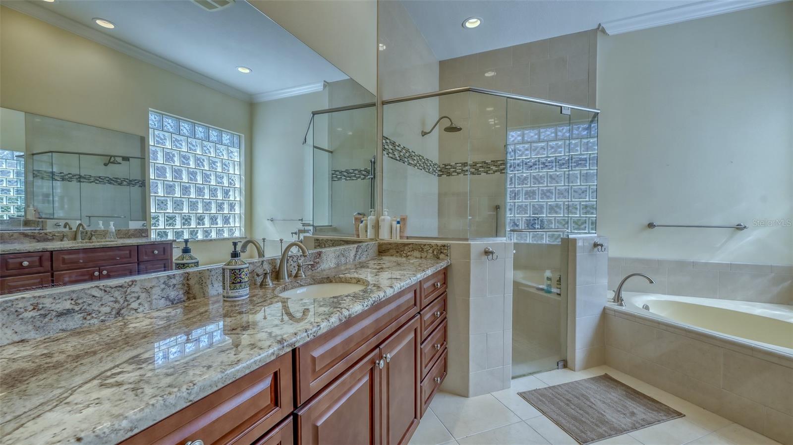 5141 FLAGSTONE DR — photo 33