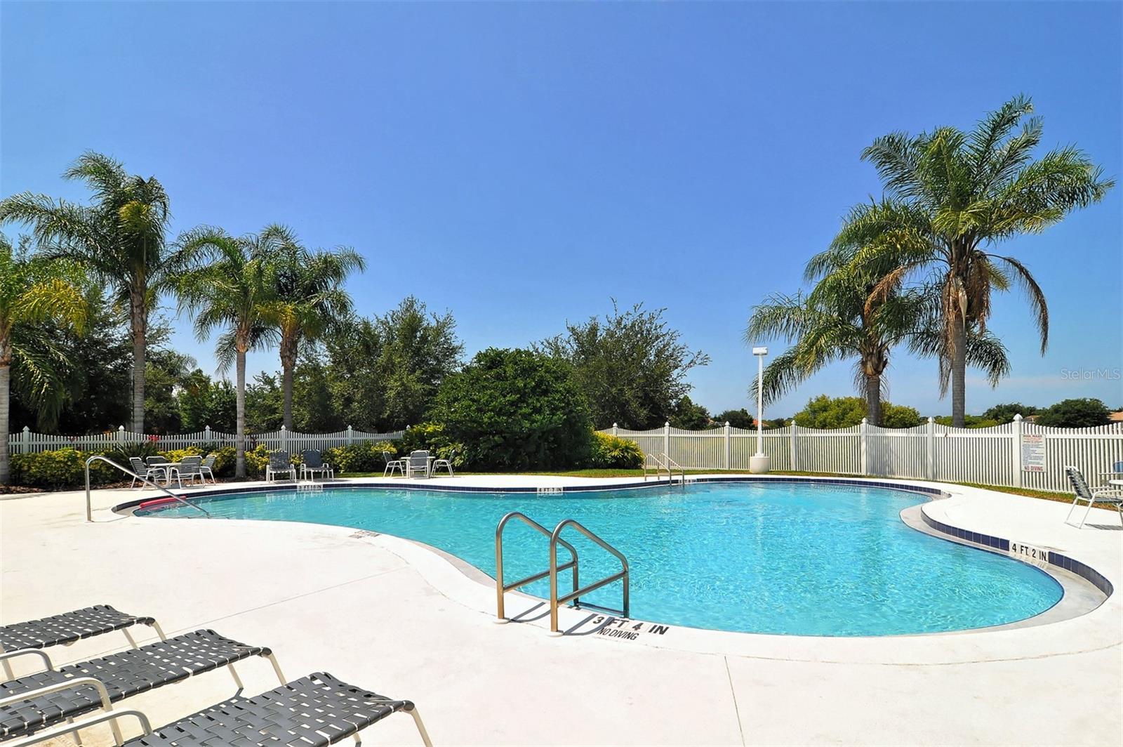 5141 FLAGSTONE DR — photo 47