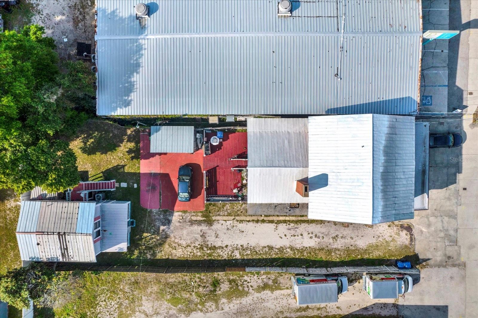 5210 N NEBRASKA AVE — photo 9