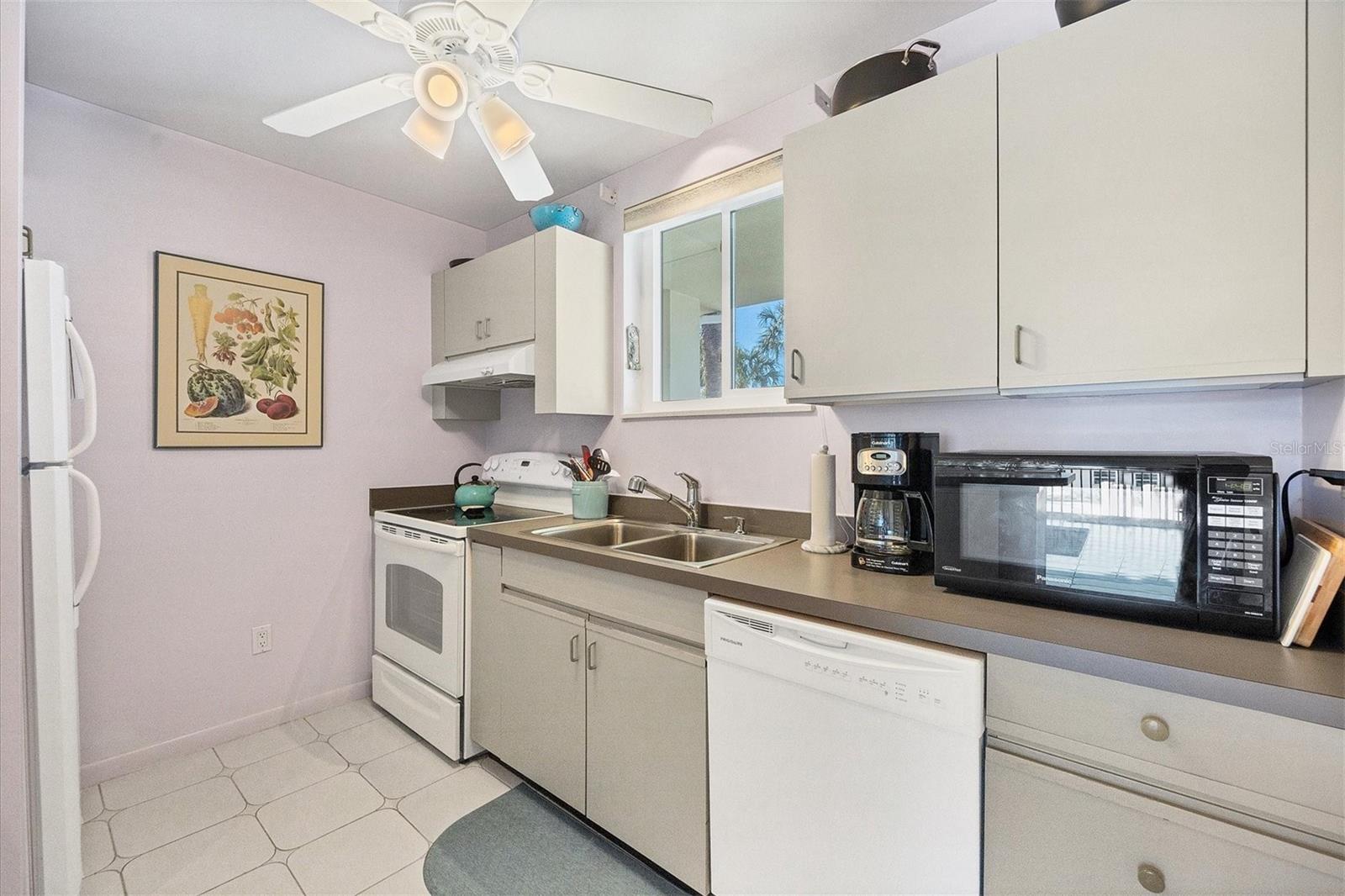 500 S WASHINGTON DR #5B — photo 9