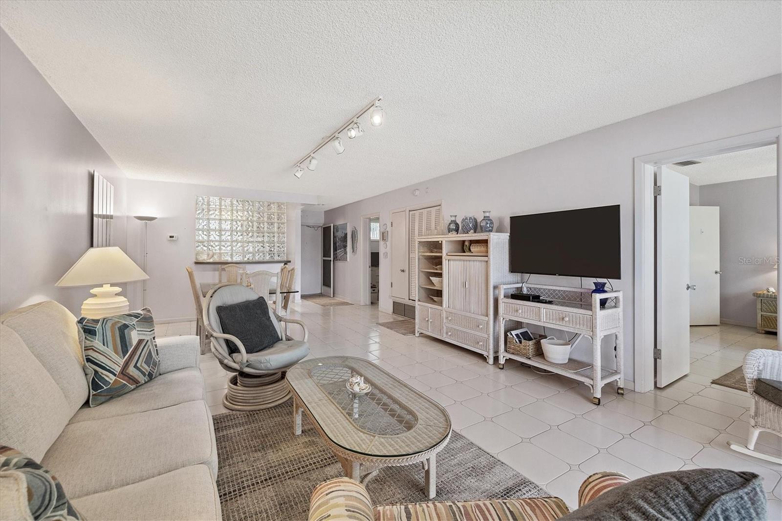500 S WASHINGTON DR #5B — photo 7