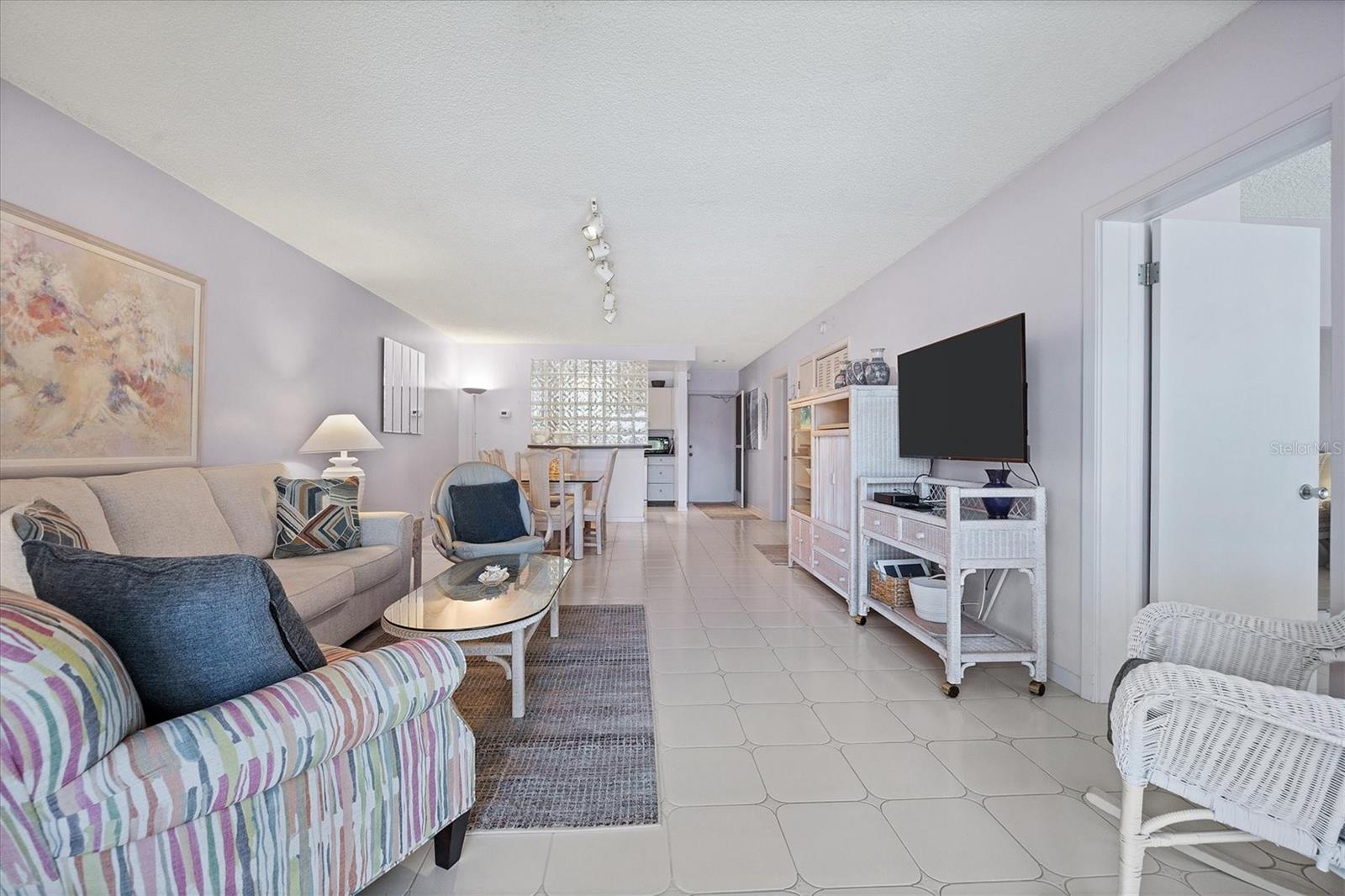 500 S WASHINGTON DR #5B — photo 3