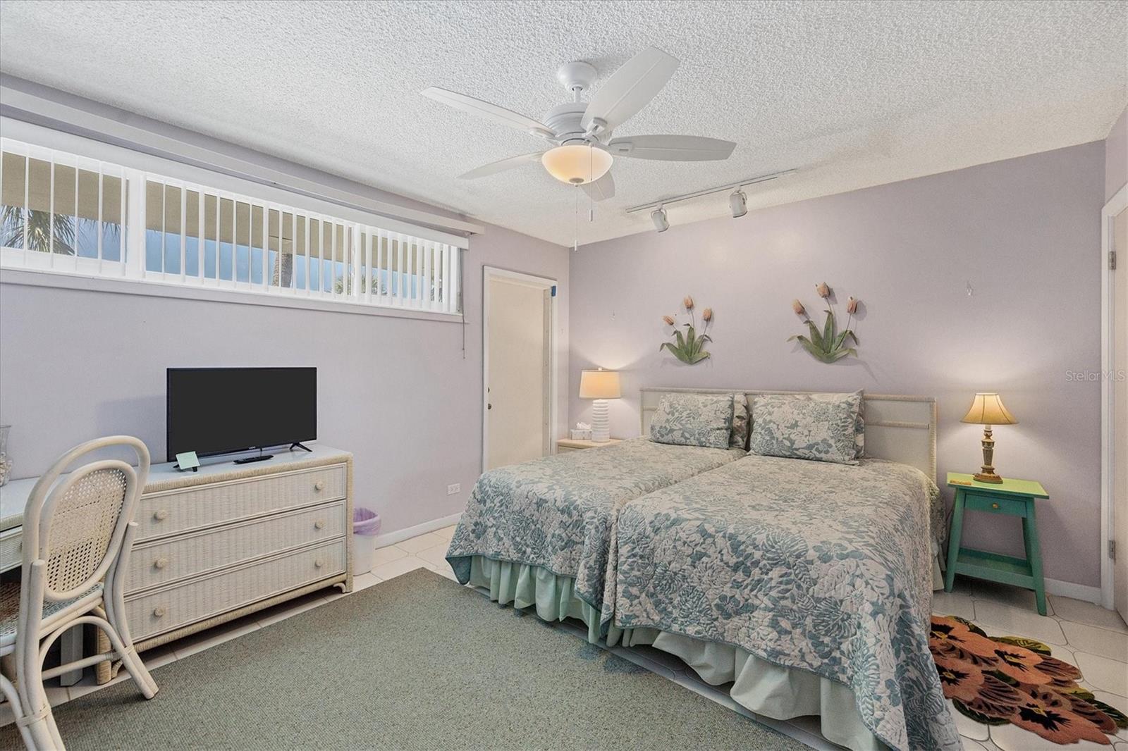 500 S WASHINGTON DR #5B — photo 19