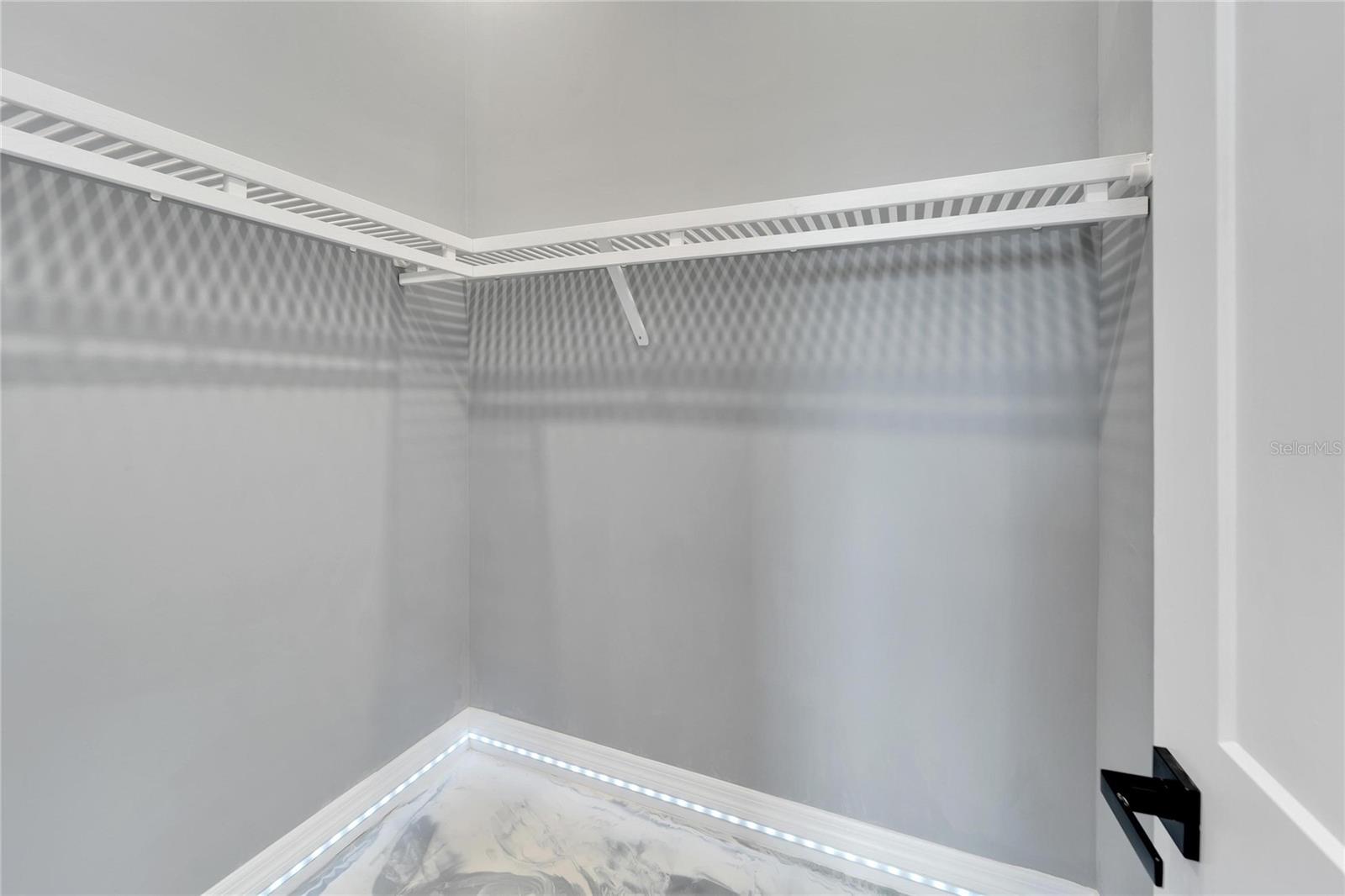 534 ESTUARY SHORE LN — photo 38