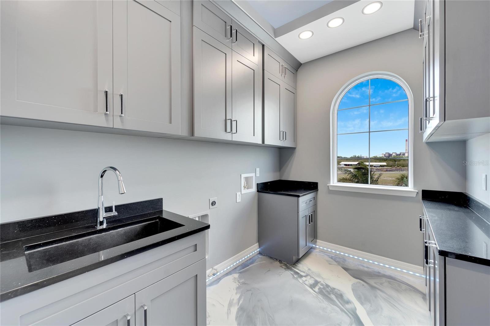 534 ESTUARY SHORE LN — photo 39