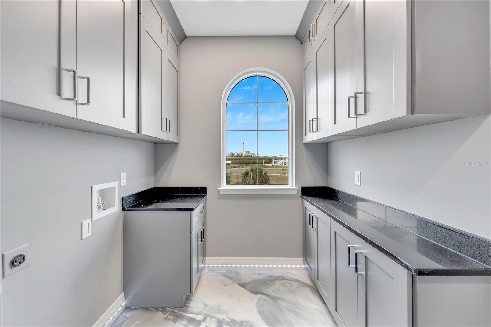 534 ESTUARY SHORE LN — photo 40