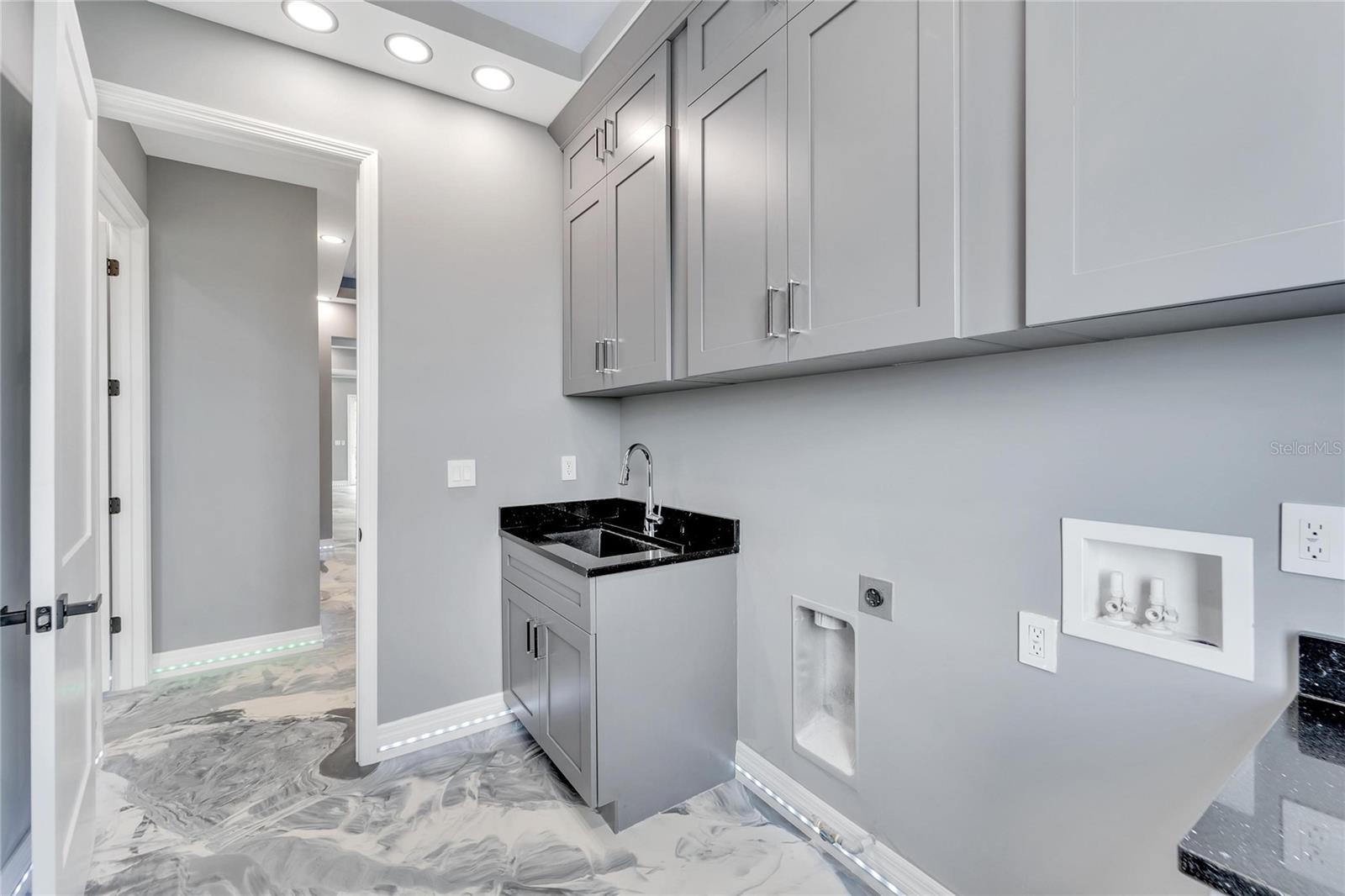 534 ESTUARY SHORE LN — photo 41