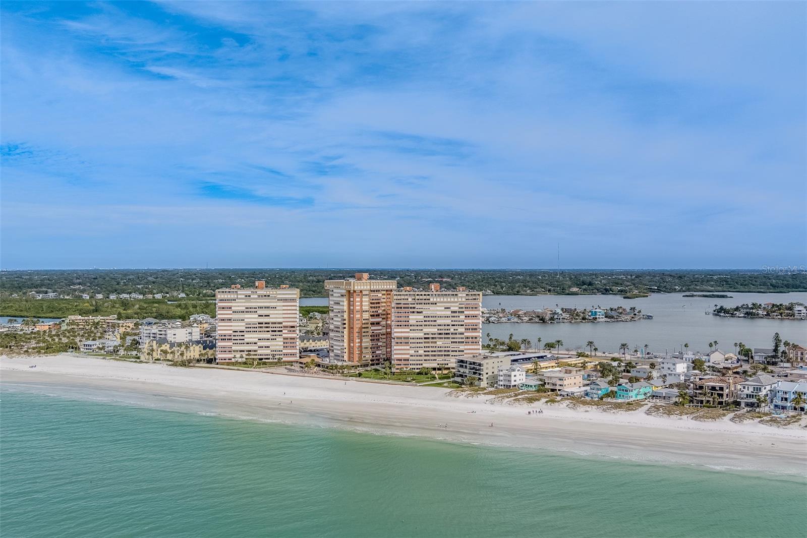 17900 GULF BLVD #2E — photo 32