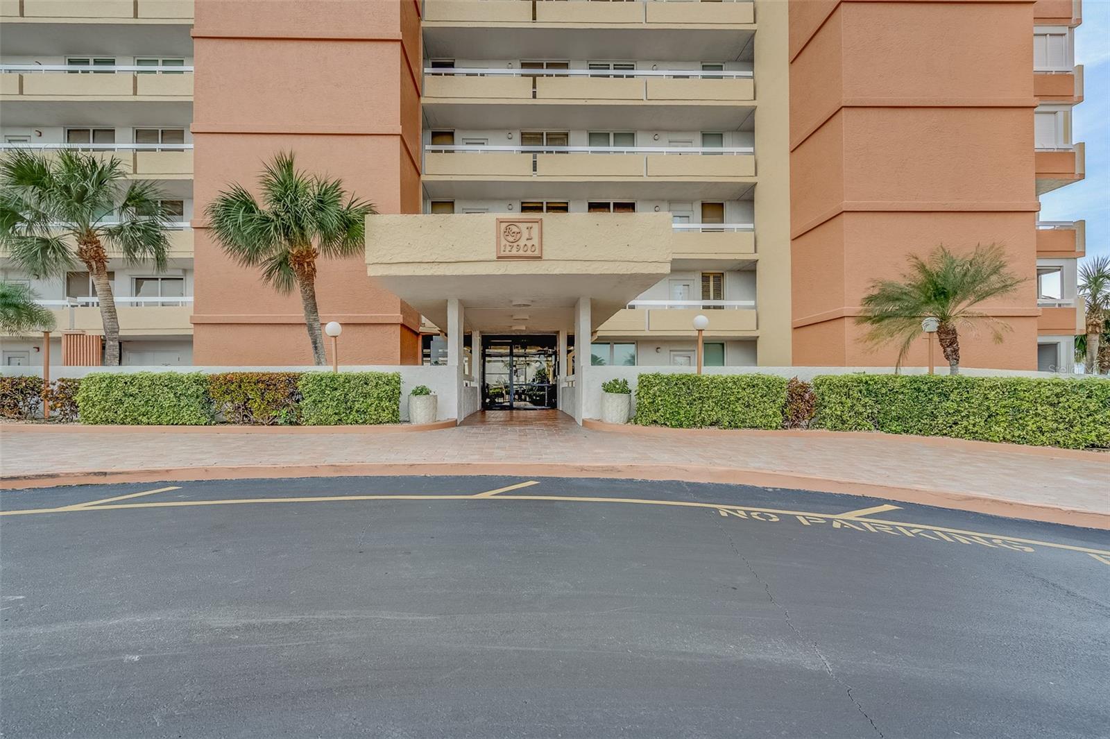 17900 GULF BLVD #2E — photo 27