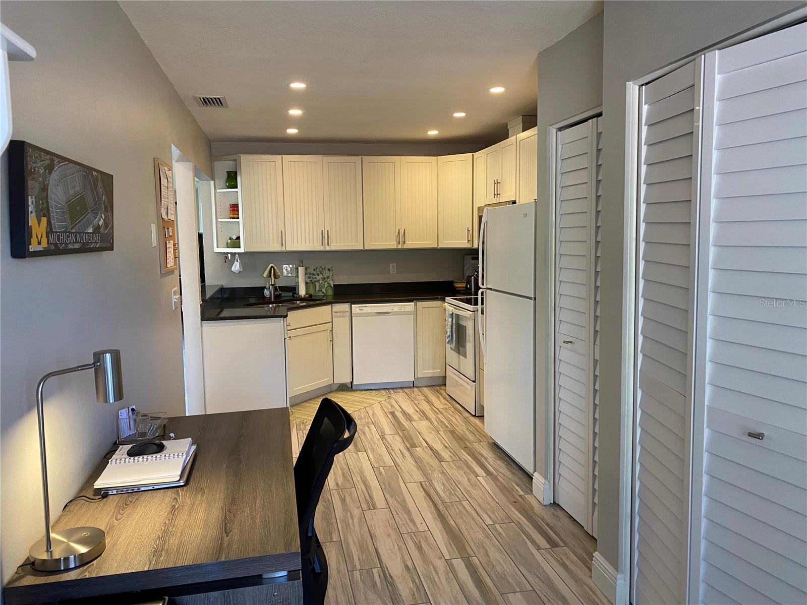 5769 AVISTA DR #5769 — photo 11