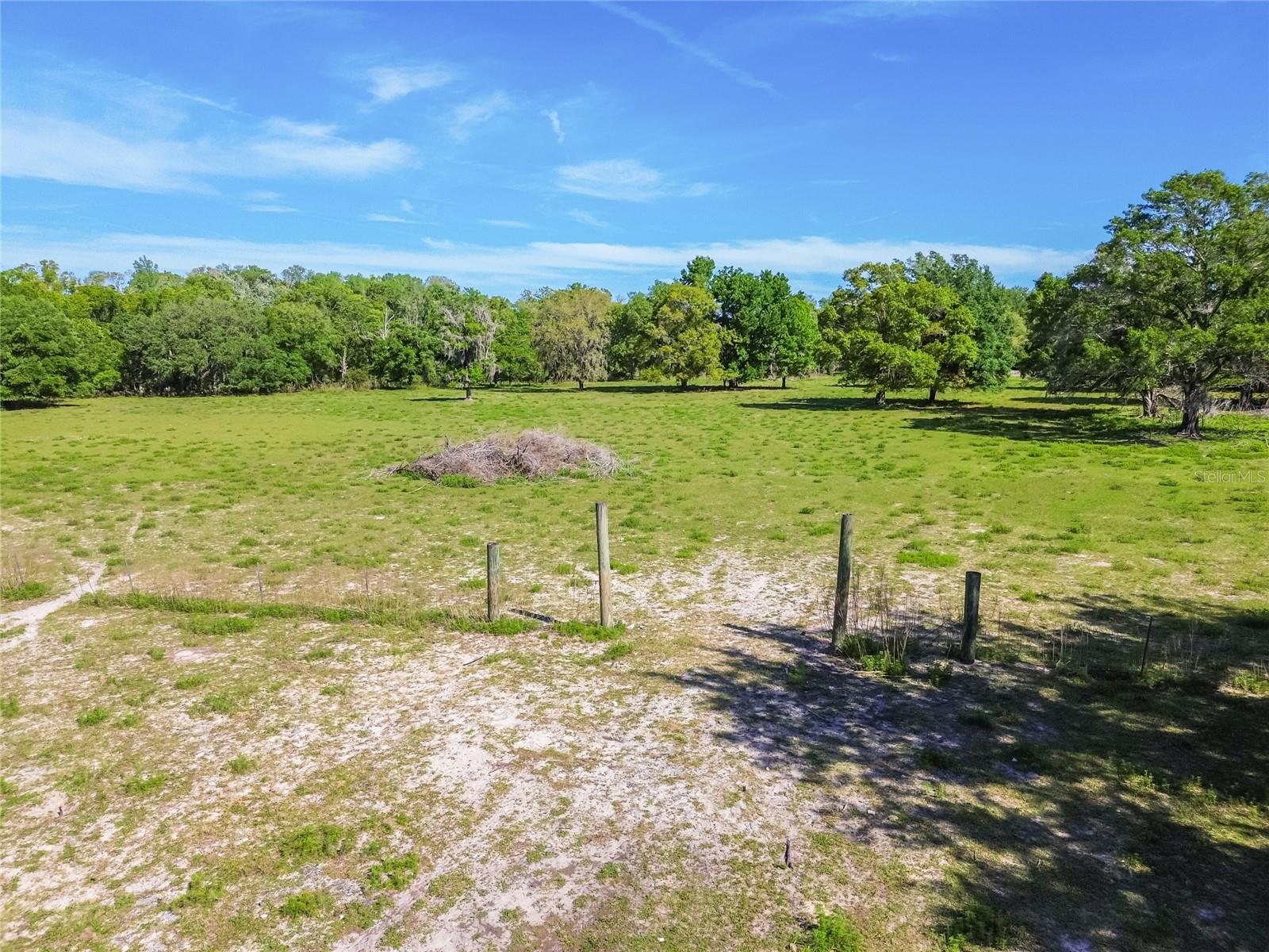 12500 HAMLIN RD — photo 26