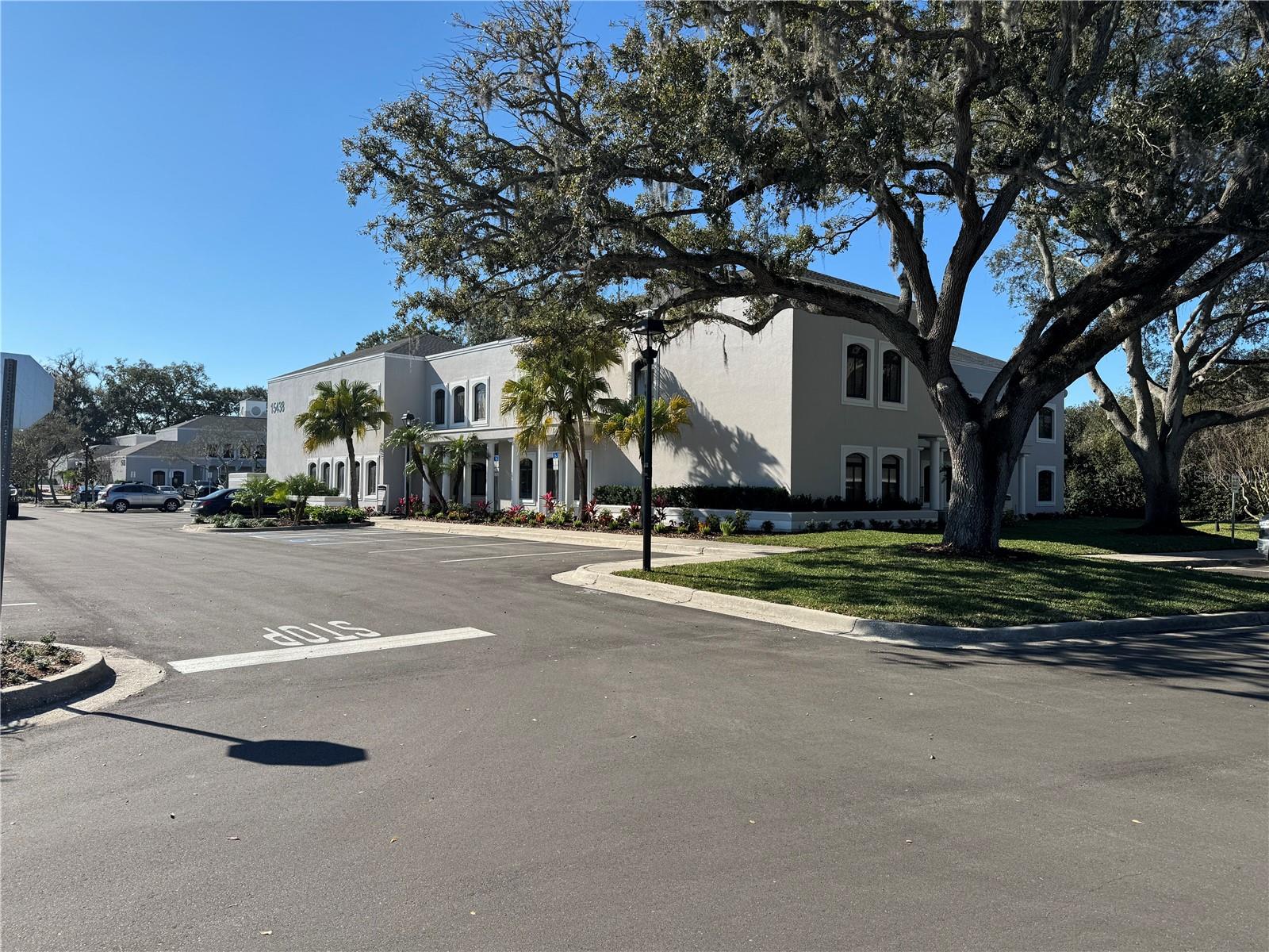 15434 N FLORIDA AVE — photo 5