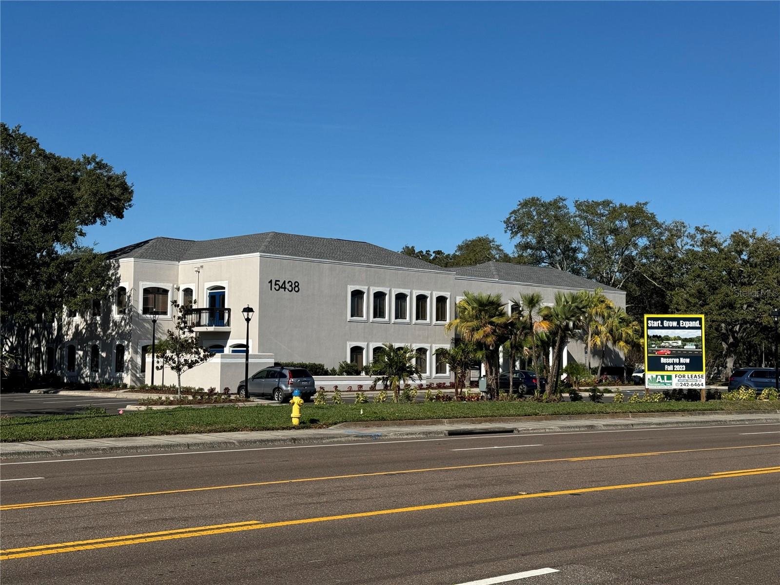 15434 N FLORIDA AVE — photo 8