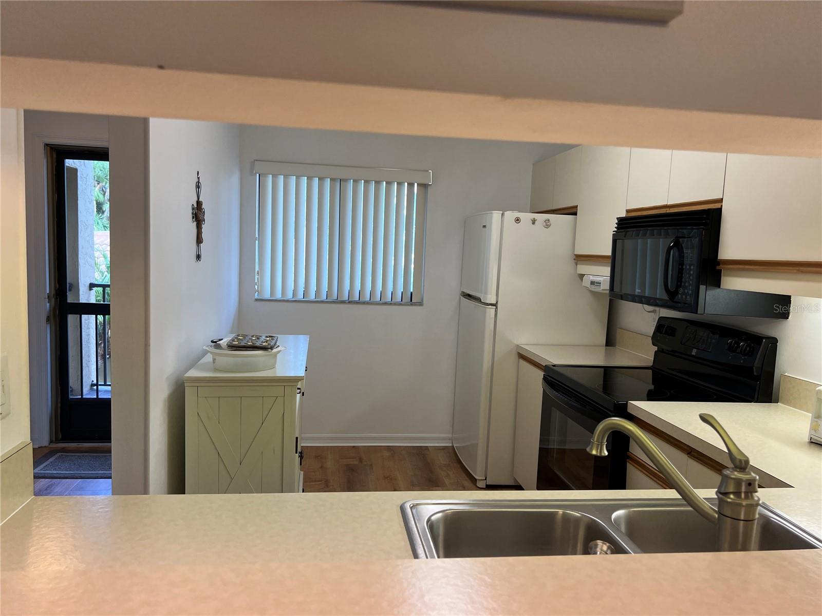 5555 ASHTON WAY #5555 — photo 10