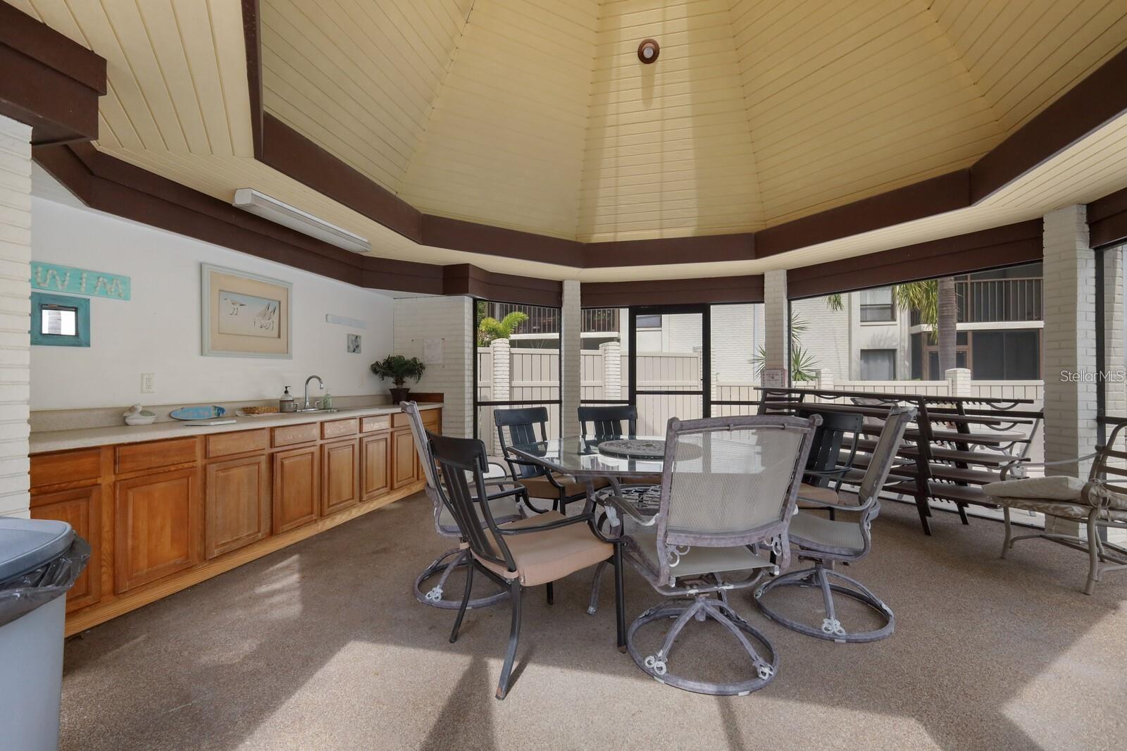 7205 CURTISS AVE #2F — photo 17