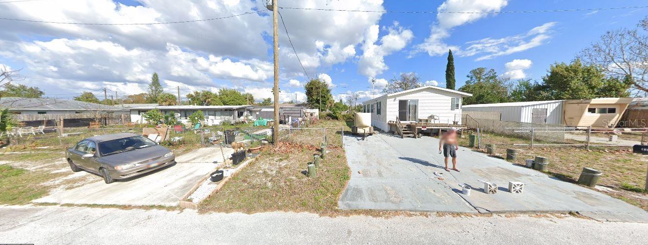 13012 AVON ST — photo 2