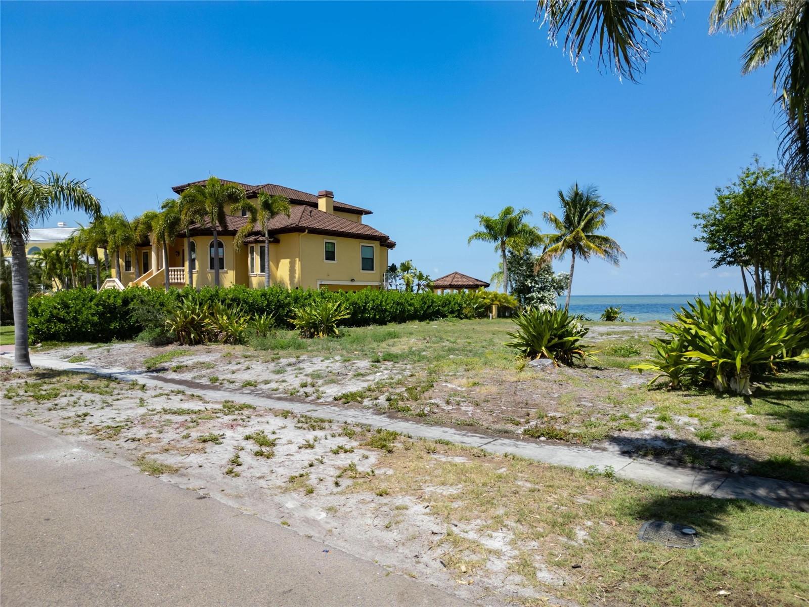 1013 SYMPHONY ISLES BLVD — photo 38
