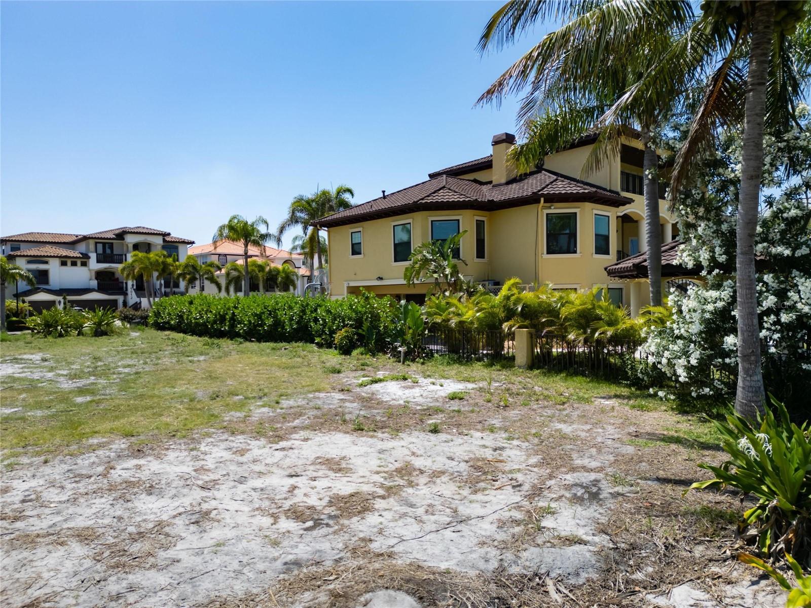 1013 SYMPHONY ISLES BLVD — photo 41