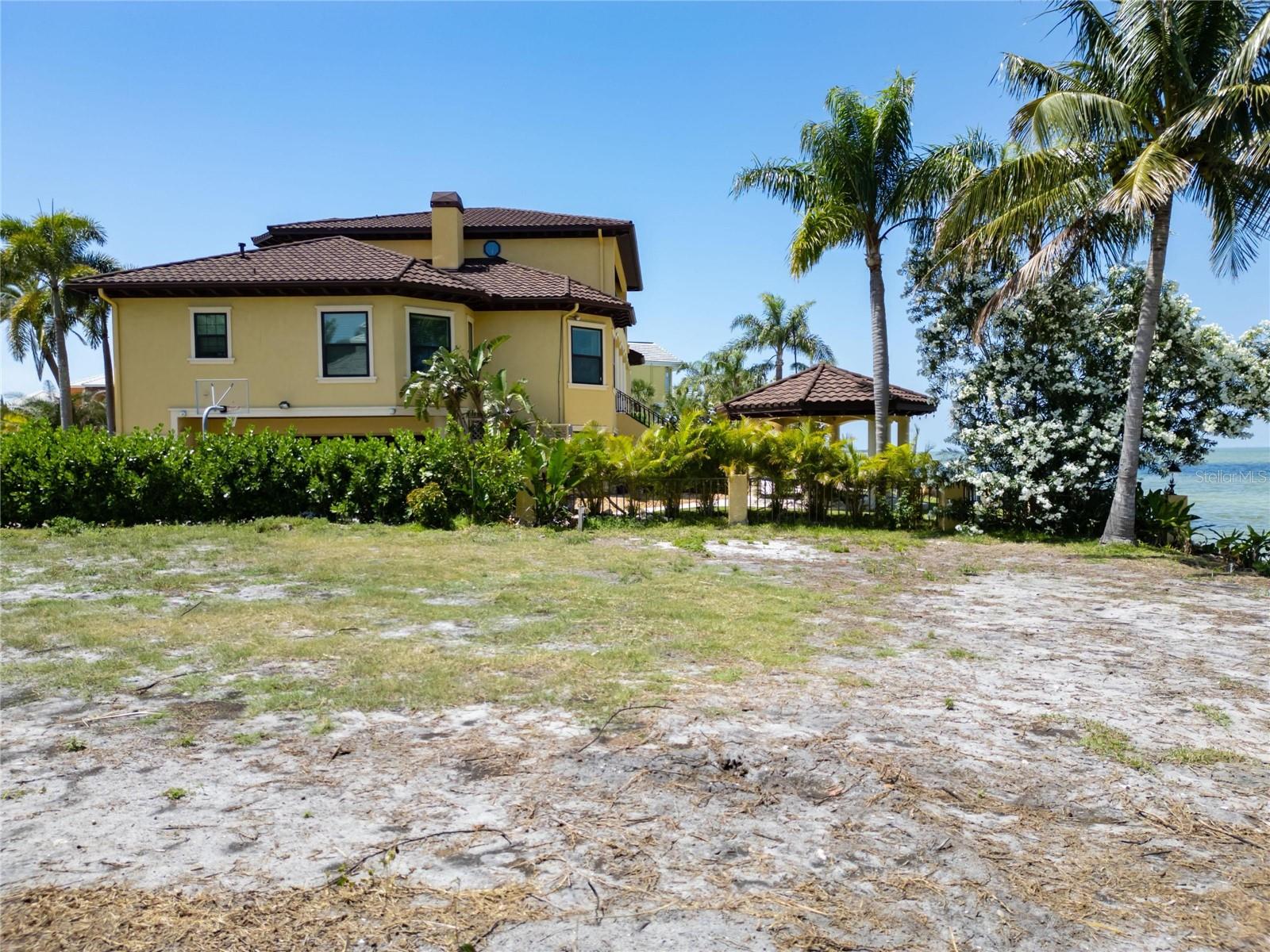 1013 SYMPHONY ISLES BLVD — photo 43