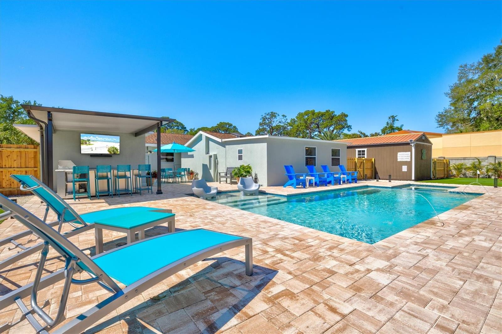 Home in SARASOTA — photo 2
