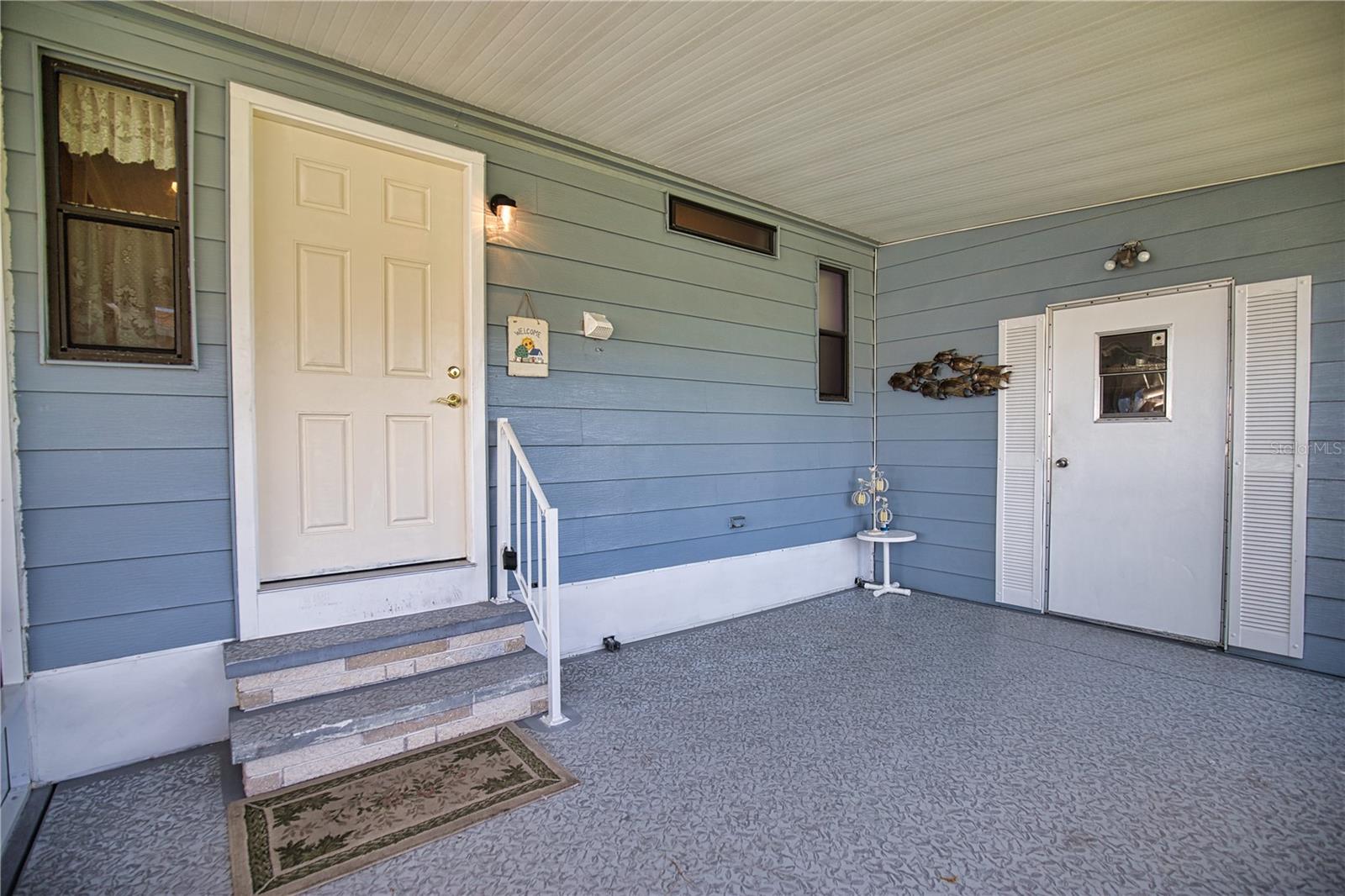 469 LOMA LINDA — photo 10