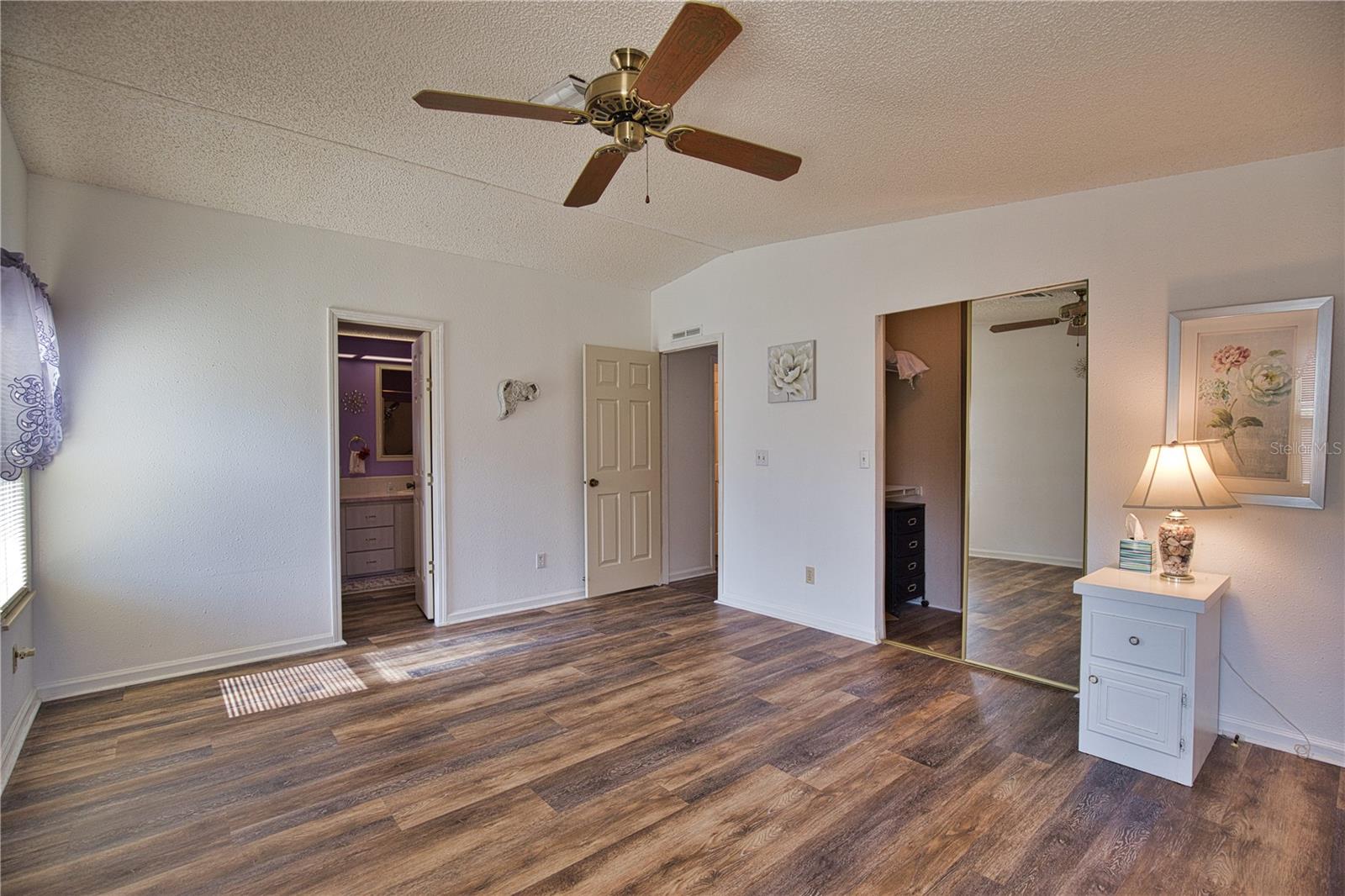 469 LOMA LINDA — photo 35