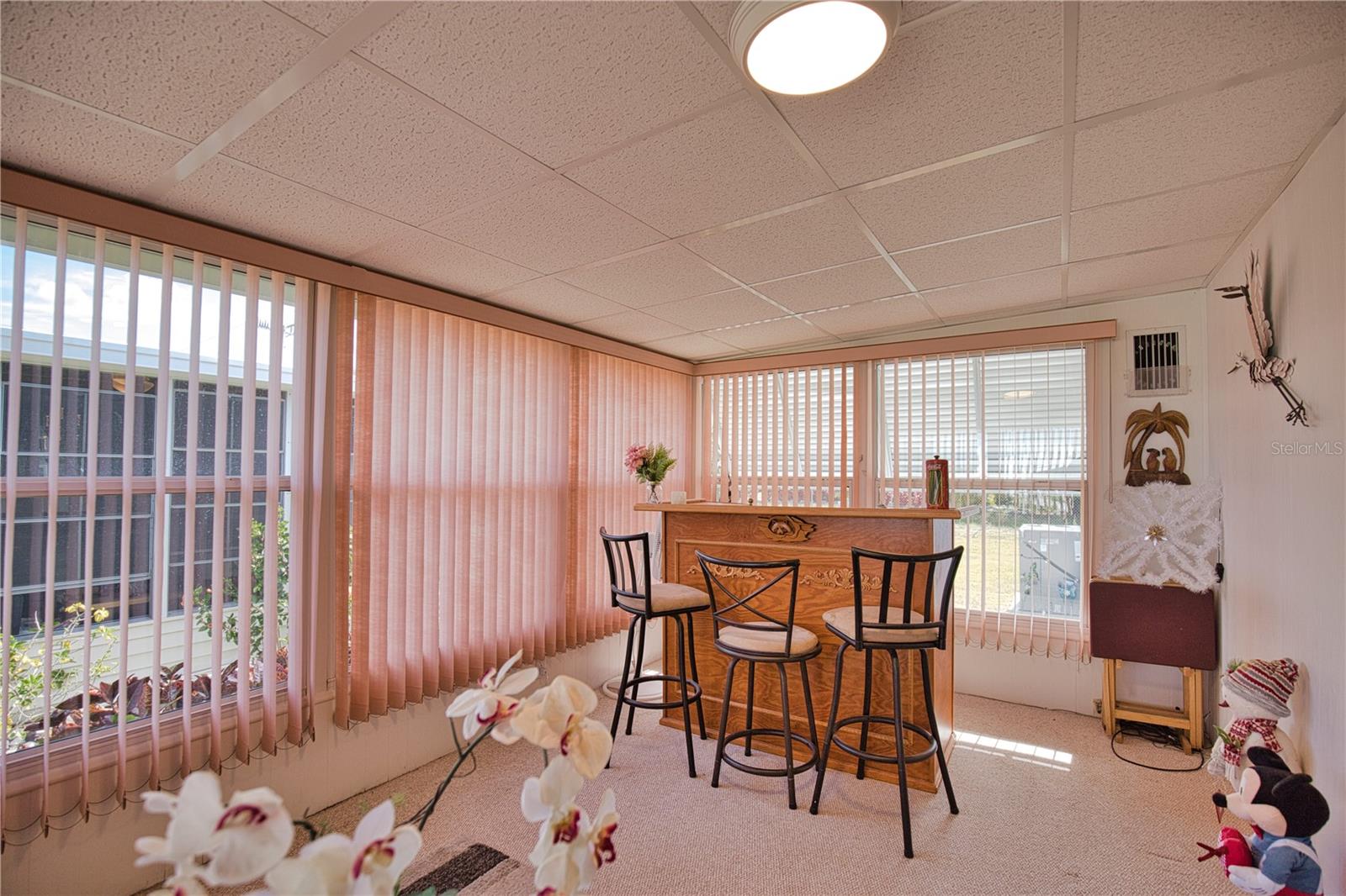 469 LOMA LINDA — photo 27