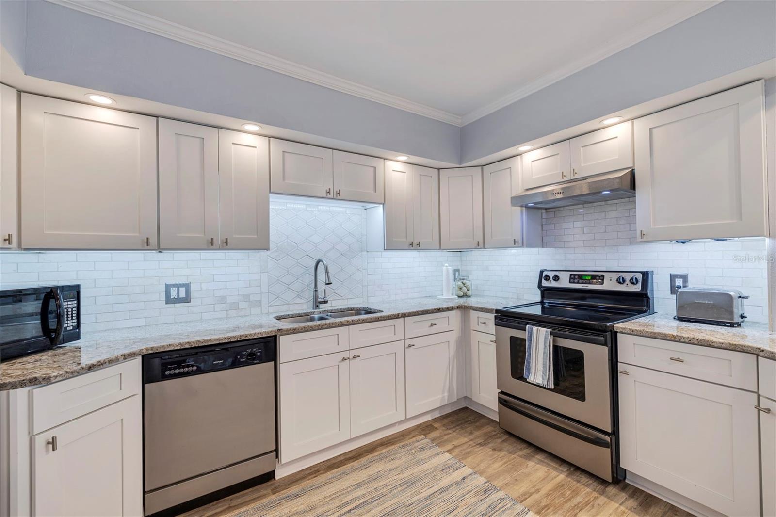 5396 GULF BLVD #209 — photo 7