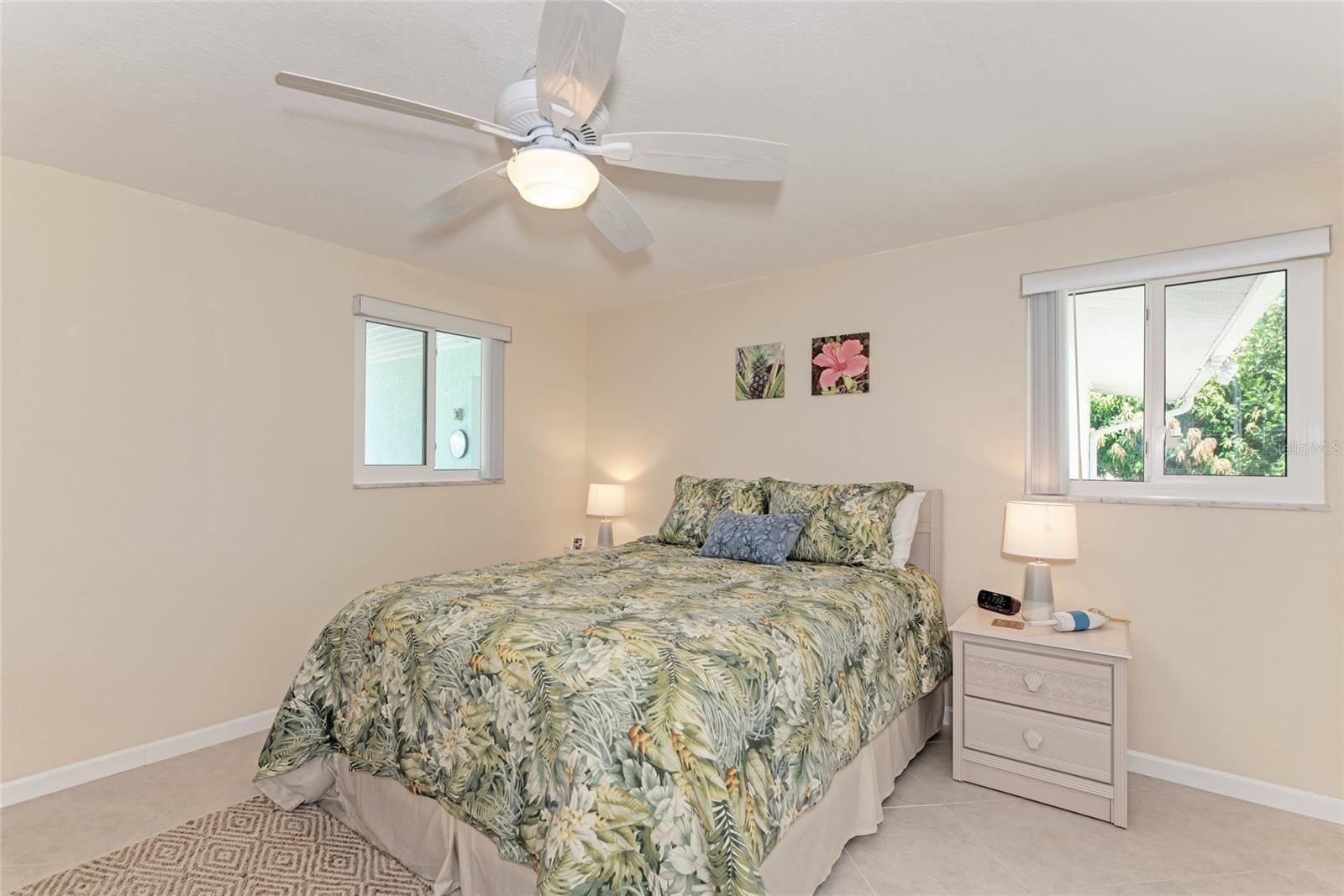 5577 CONTENTO DR — photo 22