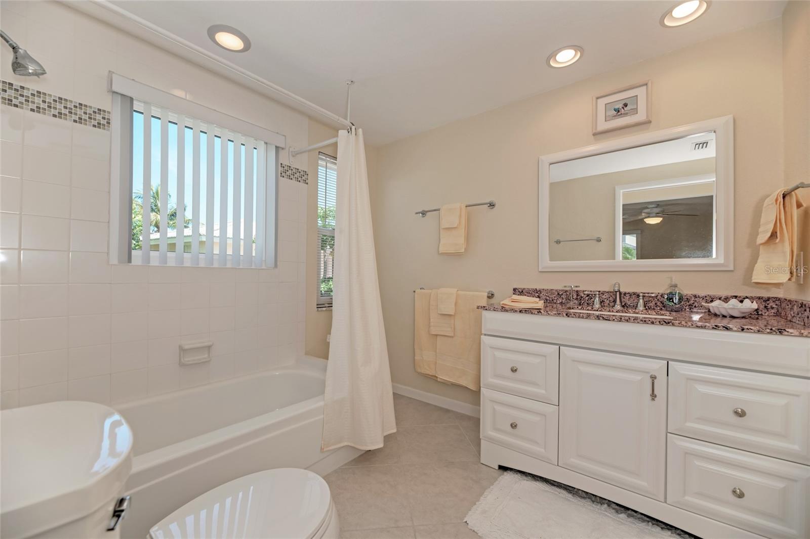 5577 CONTENTO DR — photo 29