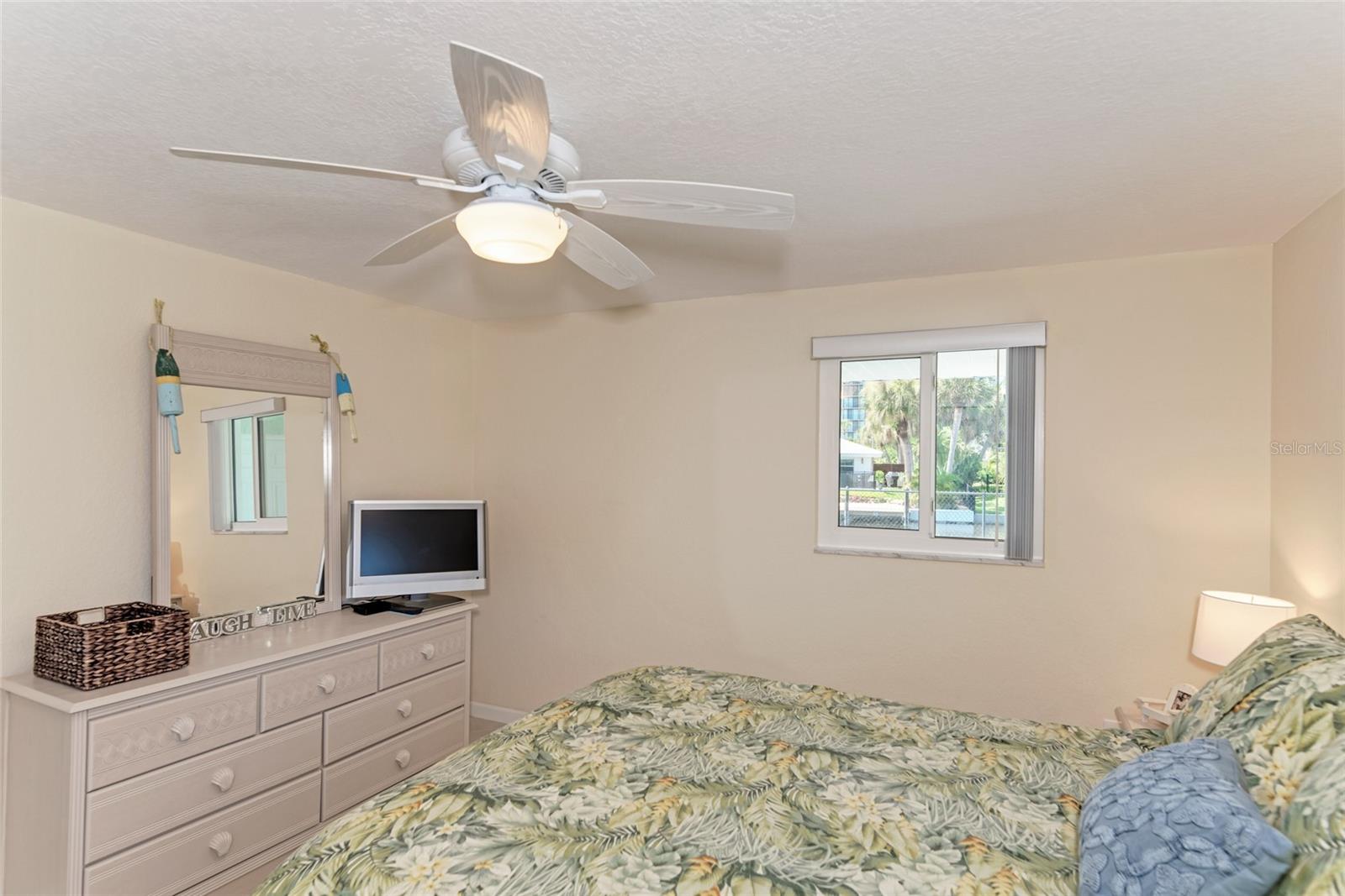 5577 CONTENTO DR — photo 21
