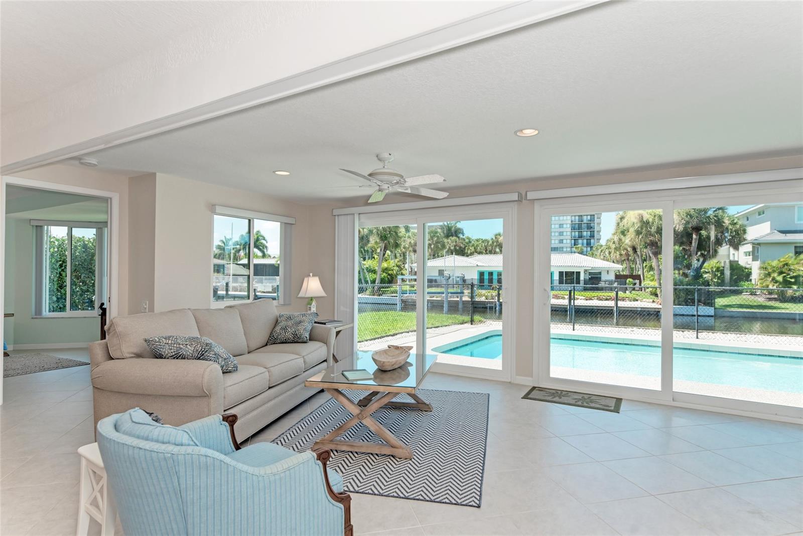 5577 CONTENTO DR — photo 10