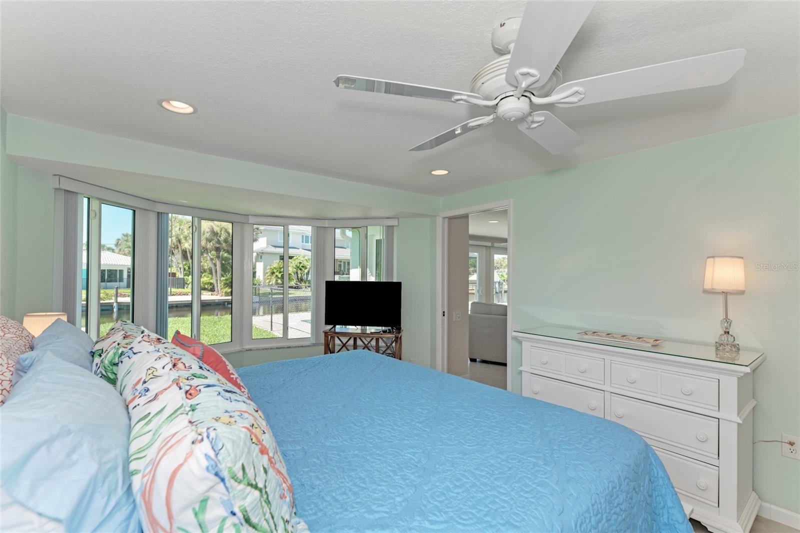 5577 CONTENTO DR — photo 27