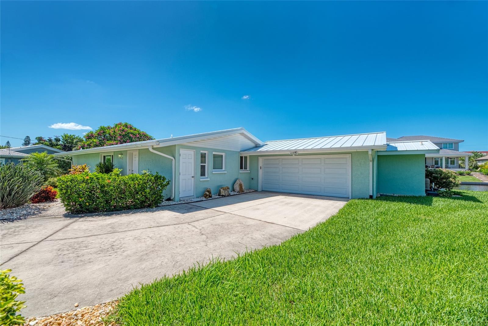 5577 CONTENTO DR — photo 2