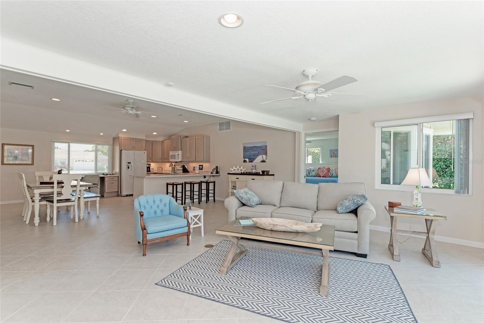 5577 CONTENTO DR — photo 7