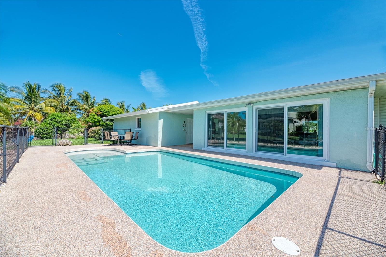 5577 CONTENTO DR — photo 33