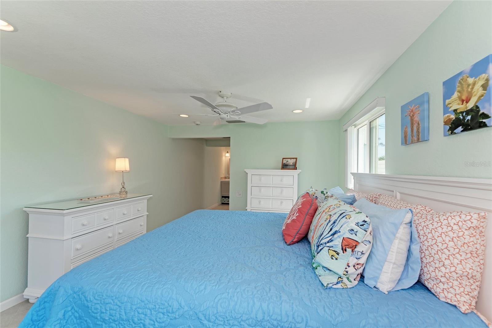 5577 CONTENTO DR — photo 25