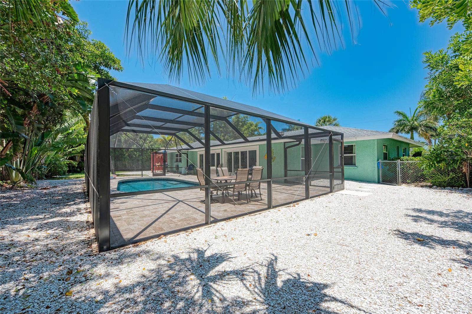 5640 CAPE LEYTE DR — photo 45