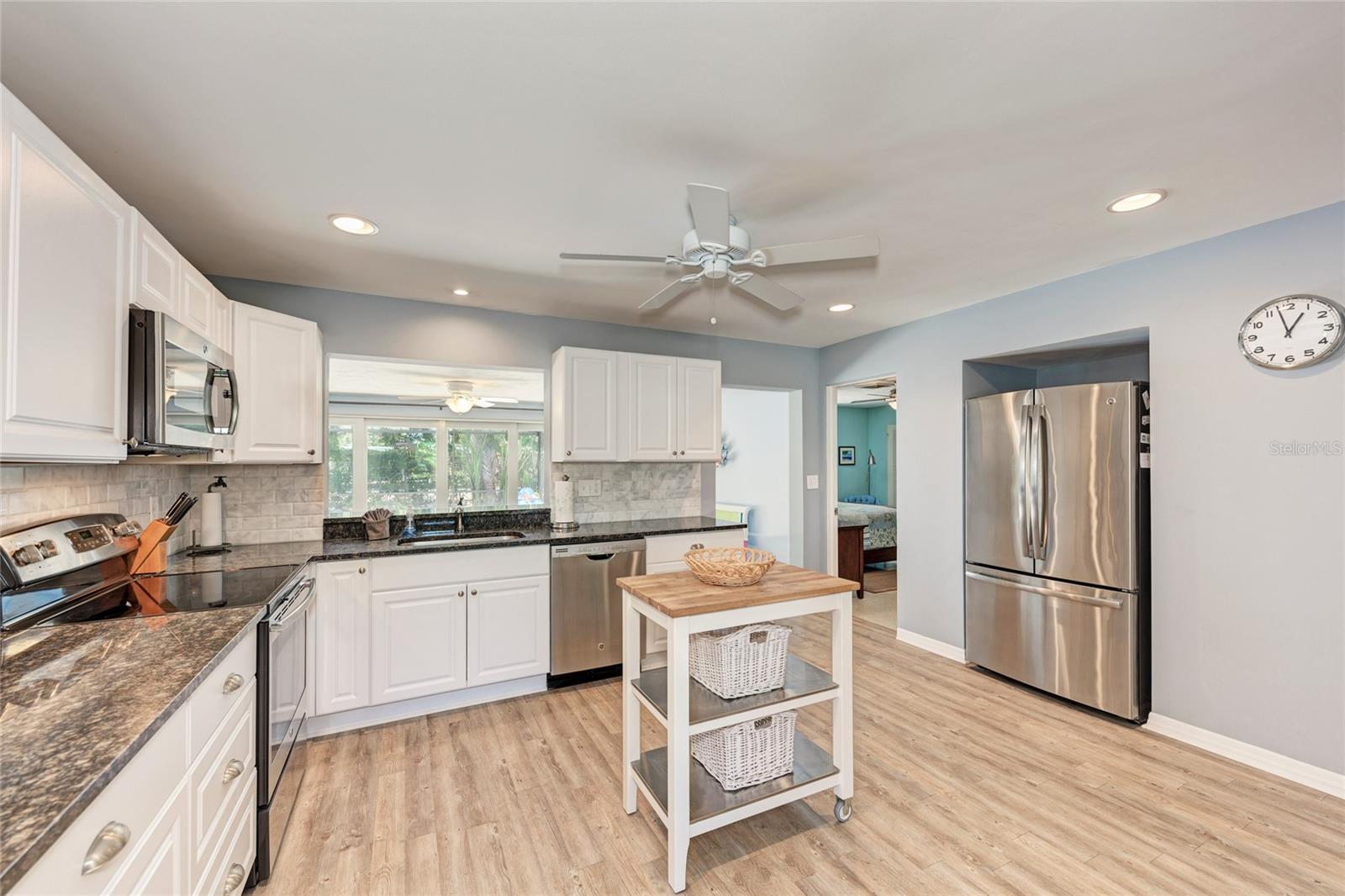 5640 CAPE LEYTE DR — photo 20