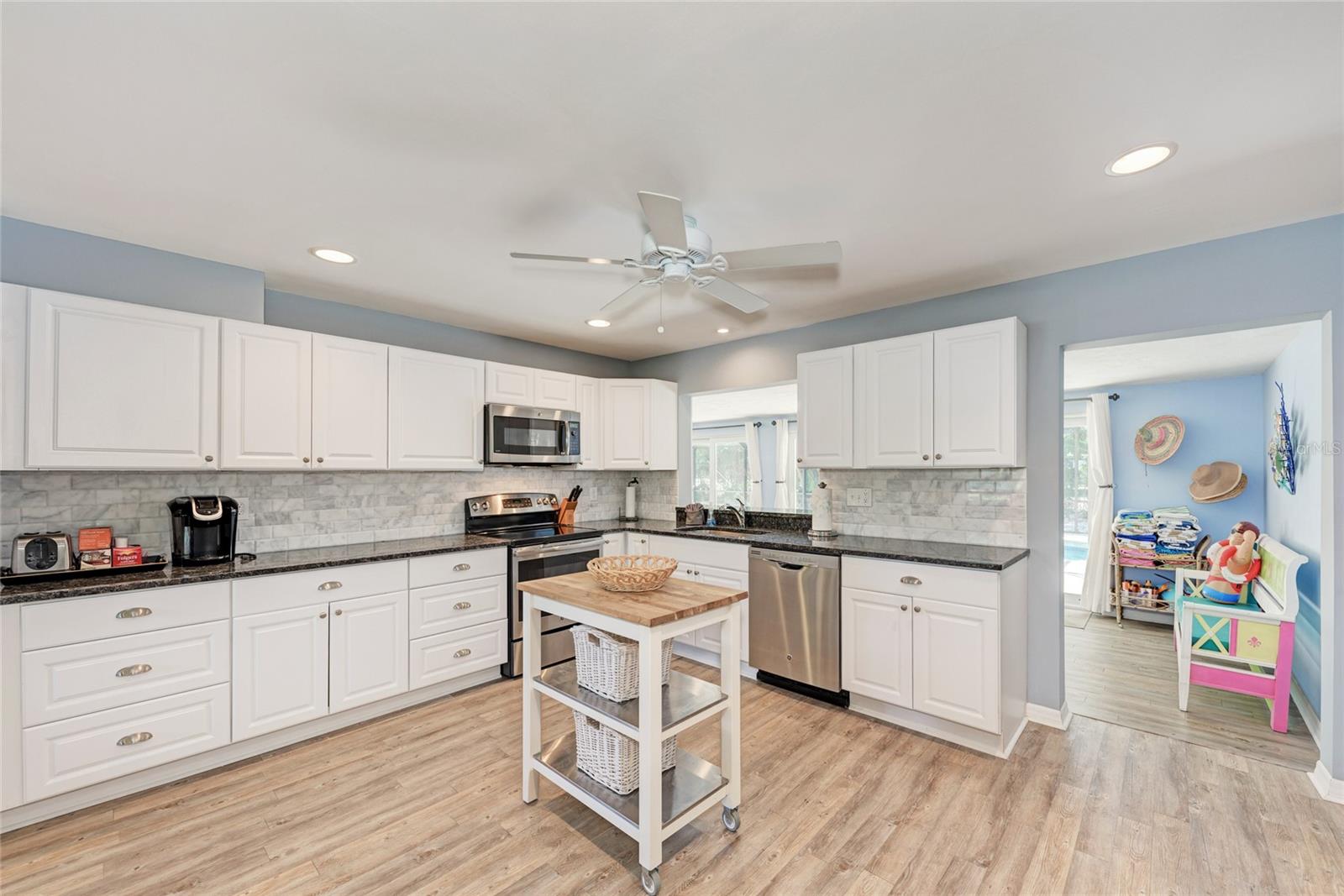 5640 CAPE LEYTE DR — photo 21